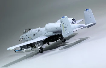 1:100 1/100 Mēroga MUMS, A-10 Thunderbolt II Warthog Cūku Uzbrukums Lidmašīnu Cīnītājs Lējumiem Metāla Lidmašīnas Gaisa kuģa Modeli, Bērnu Zēns Rotaļlietas