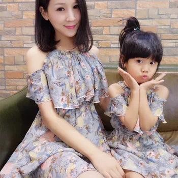 2019. gada vasaras stils māte meitu kleitas ģimenes izskatu, apģērbu, mamma un meita, kleita šifona babymmclothes māmiņa un man drēbes