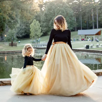 2020. gadam Pavasara vasaras ģimenes tērpiem Zelta Mežģīņu Svārki mom & me toddler meitene tutu svārki Maza meitene cieta Acs Svārki bumbu-uz leju