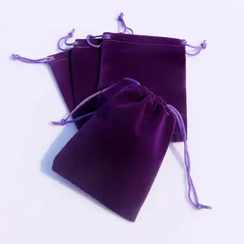 7x9cm augstas kvalitātes tumši violetā samta maisiņu, 50gab/daudz aukliņu uzglabāšanas maisiņus dzimšanas dienas dāvanas, konfektes, krelles, iepakojuma maisiņi