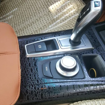 Auto-Stils Jaunu 3D/5D Oglekļa Šķiedras Auto Interjera Centrā Konsoles Krāsu Izmaiņas Molding Uzlīmes Uzlīmes BMW X5 E70/X6 E71