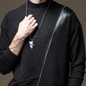 Bezmaksas piegāde Jaunu vīriešu vīriešu modes 2020. gada rudens high-veida kakla t-krekls PU izšūšanas black garām piedurknēm T-krekls, T krekls B203111047