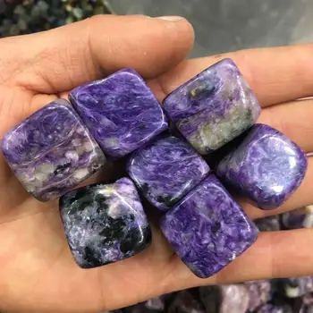Dabas Charoite dziedināšanas kristāla violeta charoite skalotas akmens