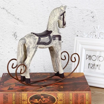 Eiropas Koka Šūpošanas Zirgu Statuja, Kāzu Dekori Home Office Desktop Dekoratīvs Ornaments Kolekcionējamus Amatniecības Bērniem Dzimšanas Dienas Dāvana