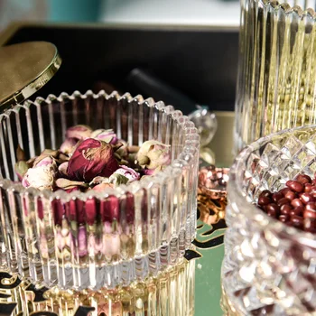 Gaismas luksusa stikla konfektes jar radošo mājas rotājumi zelta dzīvojamā istaba uzglabāšanas konteinerus pārtikas produktu un graudu