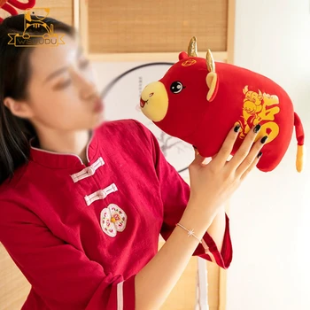 Ir 2021. Cute Govs Laimīgu Jauno Gadu Plīša Pildījumu Rotaļlietas, Mīkstās Dzīvnieku Lelles Bull Festivāls Ķīniešu Laimīgais Skaitlis Karikatūra Svētās Dāvanas, Dekori