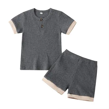Ir 2021. Jaunu Bērnu, Bērniem, Baby Meitenes Zēni Vasaras Salātu Cietā Apģērbu Komplektus ar Īsām Piedurknēm T Krekls Topi + Šorti 2gab Bērnu Apģērbs