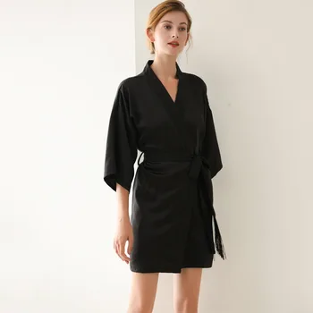 Ir 2021. Jaunā Sieviešu Sleepwear Satīna Kimono Kleita Pušķis Drēbes Nightdress Zīdaini Intīmas Apakšveļa Līgavas Kāzu Dāvanu Gadījuma Homewear