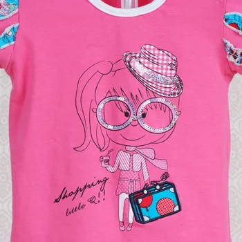 Ir 2021. Maz Q kokvilnas vasaras bērnu apģērbu komplekti plānas kids bērnu apģērbu divas drēbes meitenei t krekls elsas kids apģērba