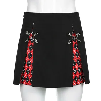 Ir 2021. Pleds Print-Line Gothic Svārki Mall Goth Y2k Melnā Augstu Vidukļa EGirl Seksīgi Mini Svārki Sievietēm Pin Raibs Emo Clubwear