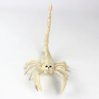 Ir 2021. Simulācijas Halloween Rotājumi Dzīvnieku Skeletu Kauli Aksesuārus Rāpojošs Spider Bat Peli Scorpion Ķirzaka Modelis Māja Ornaments