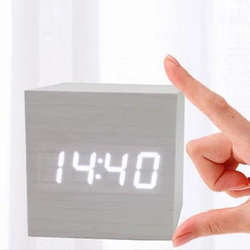 Jaunas Ielidošanas Koka LED Modinātājpulksteņi Temperatūra Elektronisko Pulksteni, Skaņas Kontroli, Ciparu LED Displejs Desktop Kalendārs Galda pulkstenis