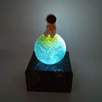 JAUNS Mini Mēness Lampas, LED Planētas Gaismas Star Kosmosa Astronautu Nakts Gaisma Ziemassvētku Dāvanu Bērniem, Guļamistaba Dekorēšana Galda Lampa