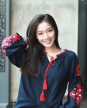 [LIVIVIO] Kokvilnas Puff garām Piedurknēm Izšuvumi Apaļu Kakla Pušķis Strin Blūze Sieviešu Krekls Sieviešu korejas Modes Apģērbi