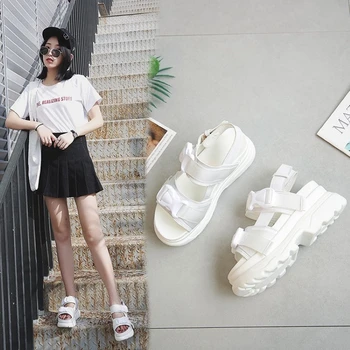 Muffin kurpes sieviešu platformas sandales studentiem vasarā Jaunu Harajuku sporta universāls korejiešu versiju retro šiks kurpes Palielināt