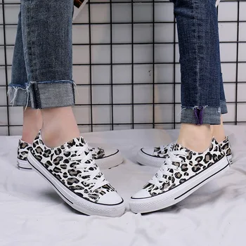 Pavasara Eiropas un Amerikas iespiesti leopards drukāt auduma kurpes, liela izmēra valdes kurpes studentu mīļotājiem tendence mežģīnes-up ikdienas apavi