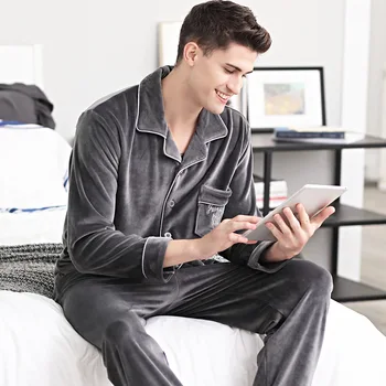 Pidžamas Bieza Coral Fleece Pajama Komplekti Vīriešu ar garām Piedurknēm ar Siltu Sleepwear Mens Pyjama Komplekti Ikdienas Mājas Apģērbu 2 Gabals MA50216