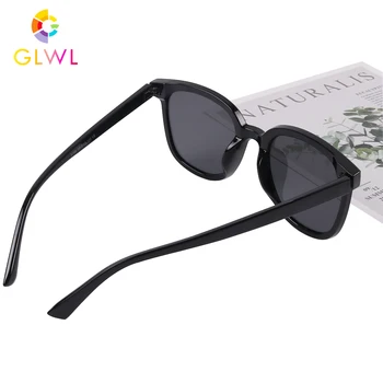 Saulesbrilles Sieviešu Vintage Cat Eye Sunglases Luksusa Dizaina 2021 Sieviešu Brilles Modes Saule Toņos Dāmām Lielajam Lēcas Meitenes