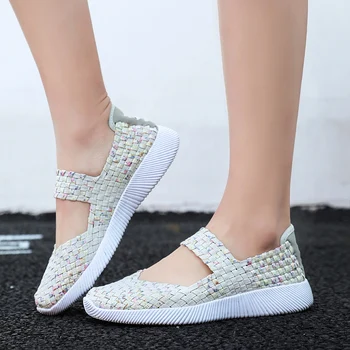 Sieviešu mokasīni adīt kurpes sieviešu braukšanas kurpes paslīdēt uz Gaismas Elpojošs Modes gadījuma čības multicolor Plakana Papēža vasaras