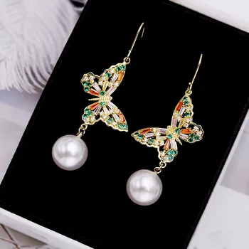 SWOUR Jaunu Modes Rotaslietas, Zelta Krāsā CZ Krāsains Crystal Butterfly Dizaina Pērle Ilgi Vilināt Auskari Sievietēm S380