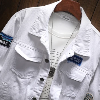YASUGUOJI jaunu 2018 rudens modes izšuvumi izkaisītas baltas džinsa jaka vīriešiem plus izmērs 4xl 5xl caurumu kovboju džinsu jaka menJK50