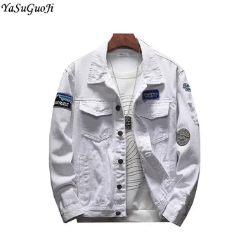 YASUGUOJI jaunu 2018 rudens modes izšuvumi izkaisītas baltas džinsa jaka vīriešiem plus izmērs 4xl 5xl caurumu kovboju džinsu jaka menJK50