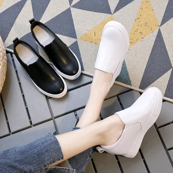 Yiluan 2019 rudens jaunas ādas sieviešu ikdienas apavi pieauga baltas sporta kurpes platformas kurpes platformas Slip-ar kājām Mokasīni
