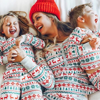 Ziemassvētku Ģimenei, Pidžamas Komplekts māmiņa un man atbilstošas drēbes Sievietēm, Vīriešiem Mazulis Ziemassvētki Pj Set Print mājas apstākļos, Elsas uzvalks Puse Sleepwear