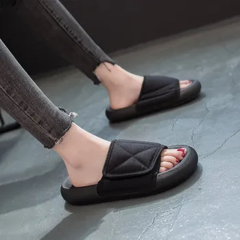 Čības sieviešu vasaras valkāt neslīdoša dzīvoklis ar korejas modes neto sarkanas sandales un čības